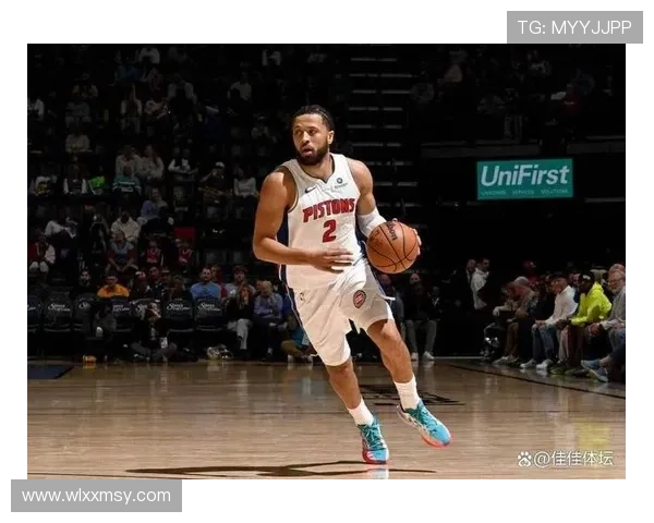 坎宁安砍下33分8助攻率队击退灰熊莫兰特难救主活塞豪取三连胜