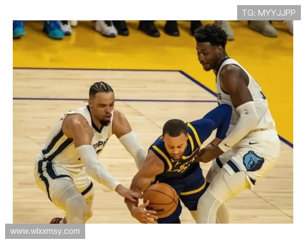 库明加砍下25分10篮板勇士力克灰熊迎来胜利